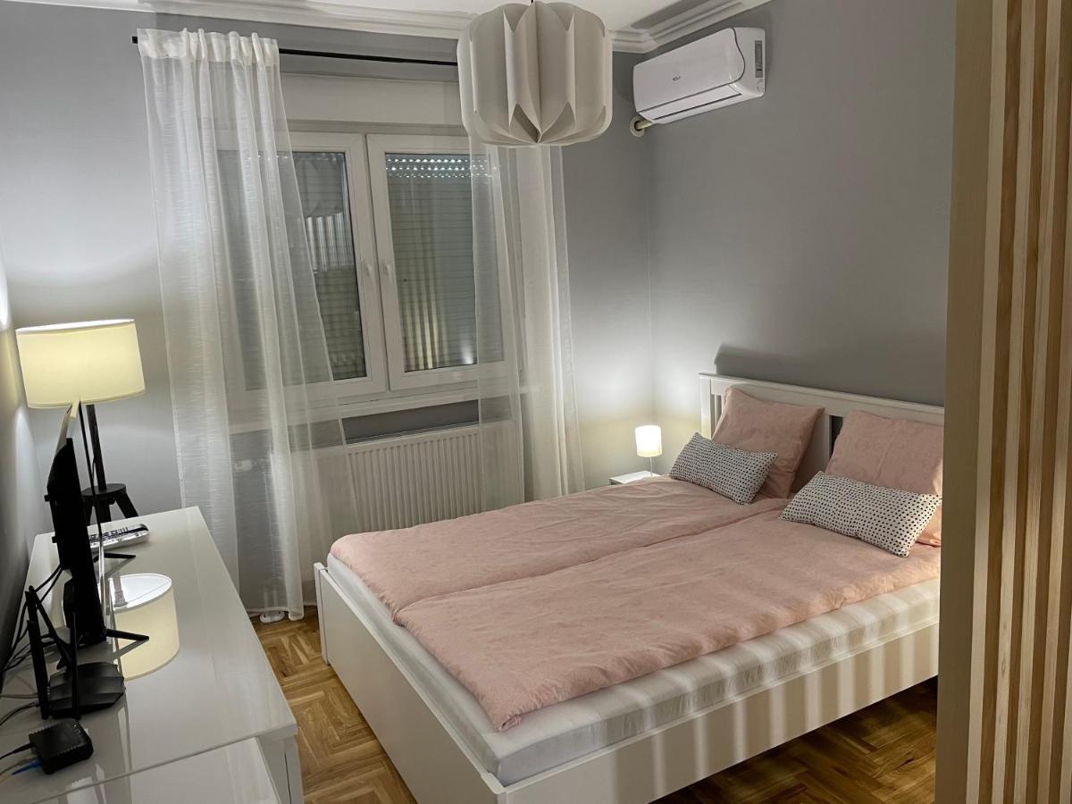Apartmani Sombor Esterno foto