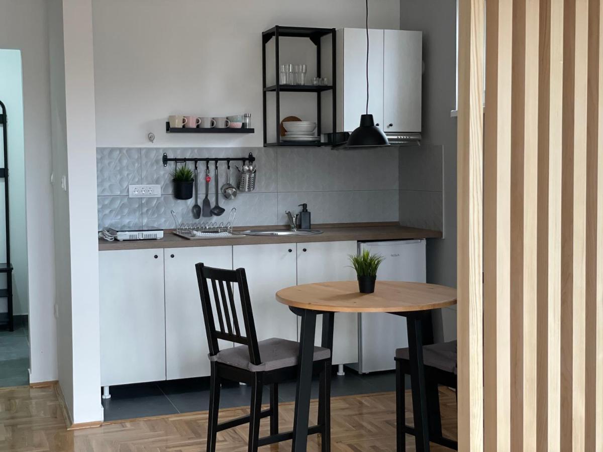 Apartmani Sombor Esterno foto