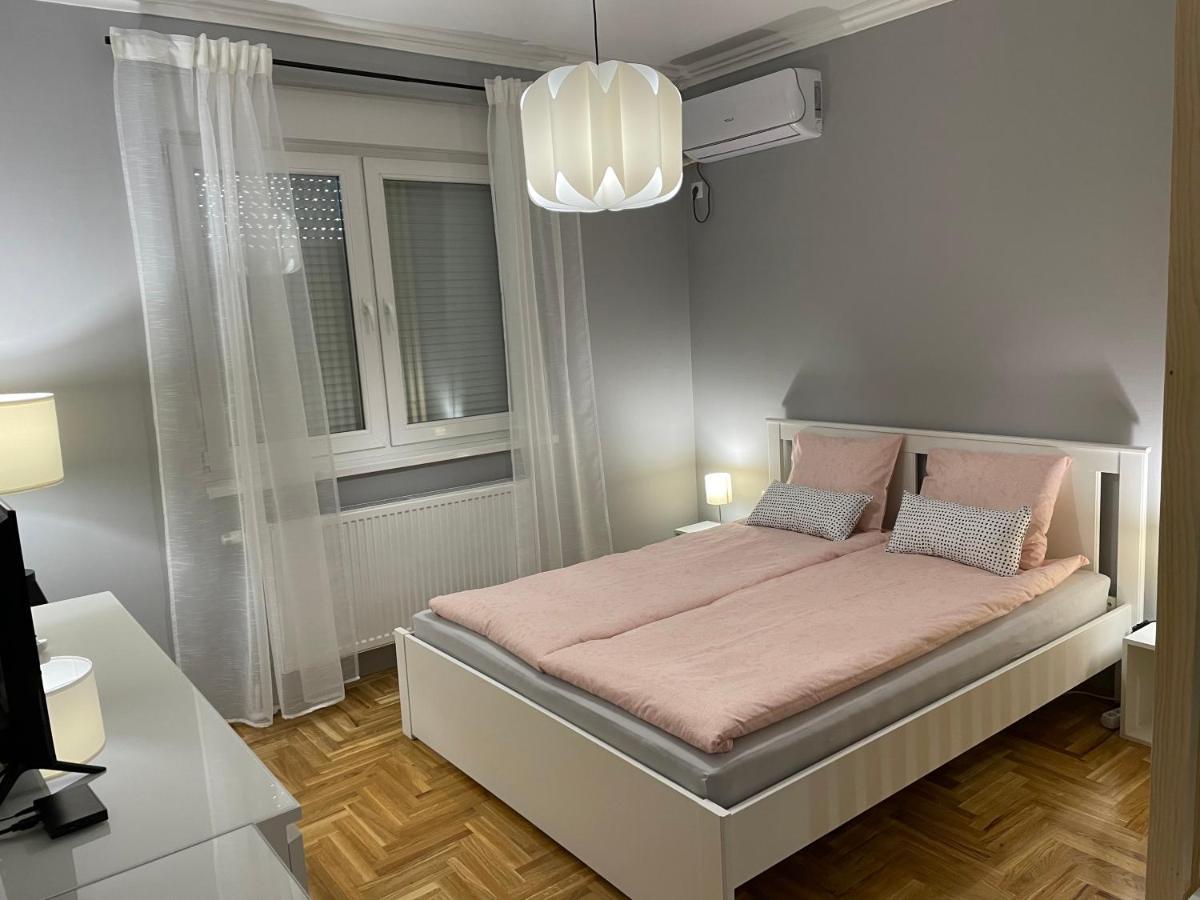 Apartmani Sombor Esterno foto