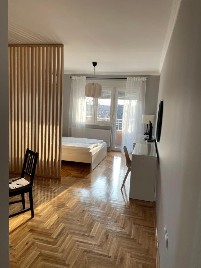 Apartmani Sombor Esterno foto
